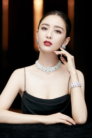 小荡妇的穴又嫩又多水小说推荐