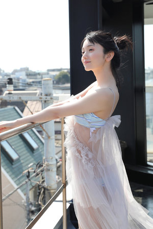 年轻妻子交换丈夫中文版