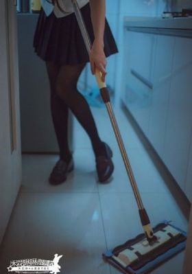 张悠雨全身棵身洗澡视频网站免费