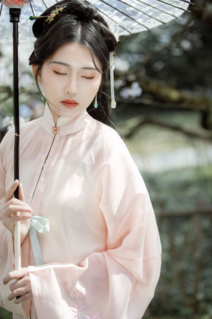 范冰冰走秀高清视频