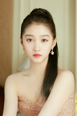 腋毛又多又长的女生