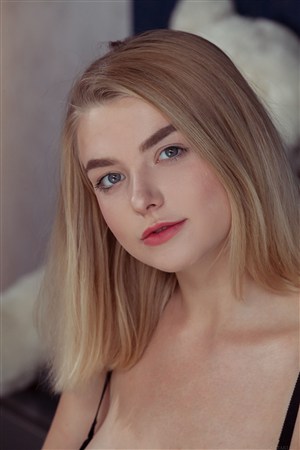 日日摸天天爽日日添