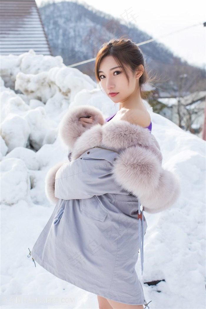 乖含着它h边走边欢a