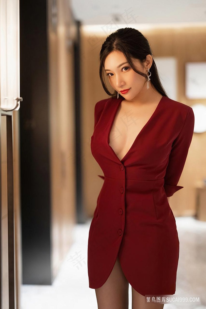 小正太被按着c到高潮颤抖