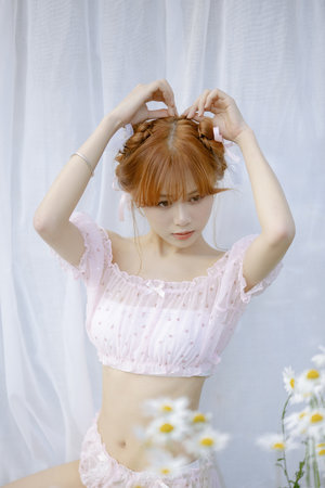 我坐在摩托车后座的小说