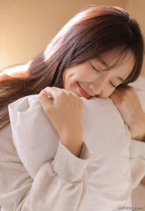 人妻警花翘臀湿透