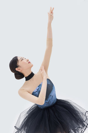 糙汉和乖乖女h灌满1v1