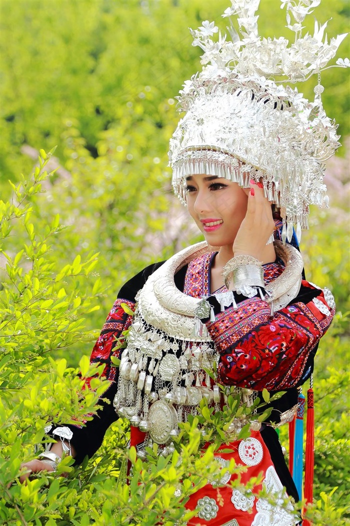 久久久噜噜噜白丝国产精品